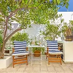 Hidden Gem Of , Traditional House & Patio *