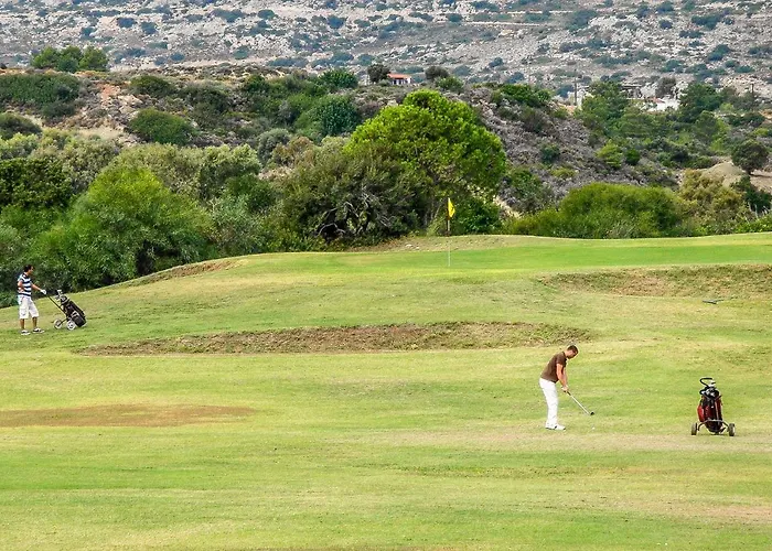Hidden Gem Of , Traditional House & Patio *