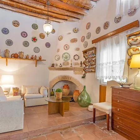 Casa vacanze Hidden Gem Of , Traditional House & Patio